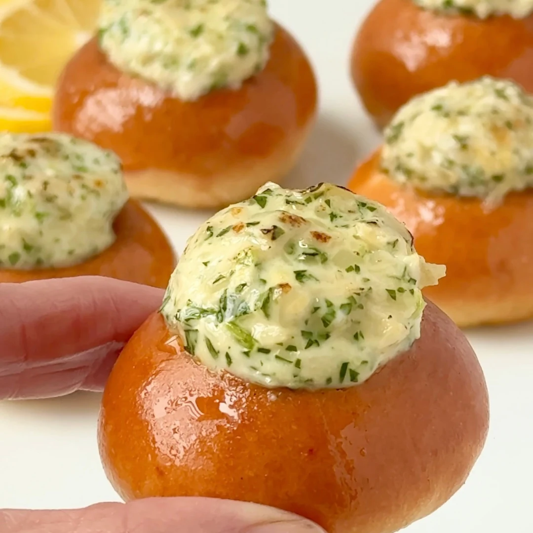 Mini Spinach Artichoke Dip Bread Bowls by Sweet Basil Catering NYC